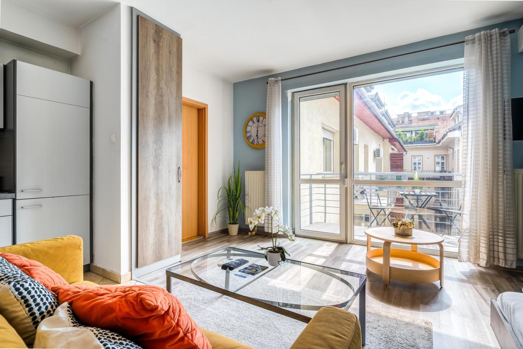 Weiner With Balcony Apartman Budapest